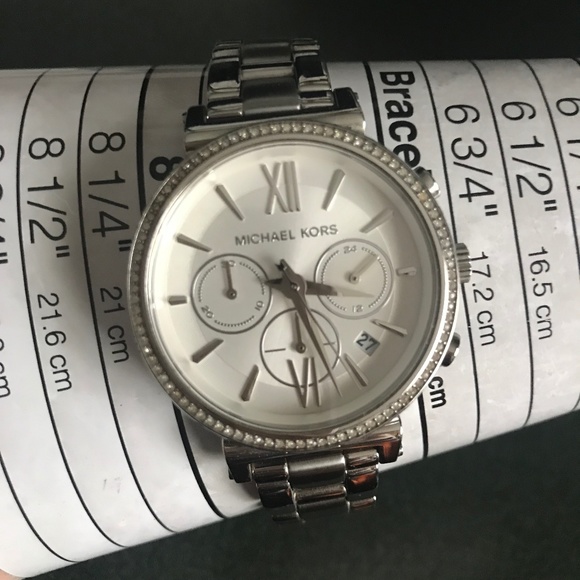 Michael Kors Sofie Analog Display Quartz Silver-tone Women’s Watch MK6575 - Picture 14 of 16